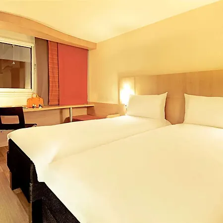 Ibis Paris Hotel