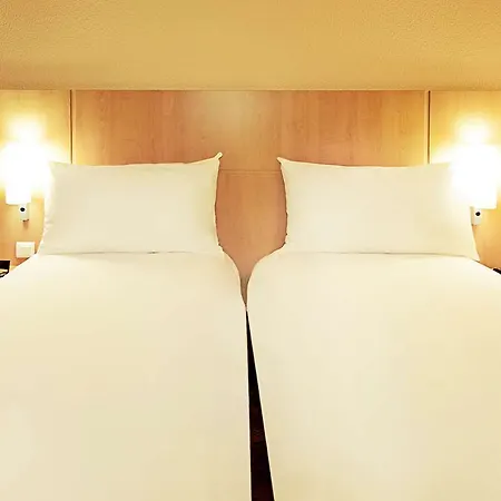 Ibis Paris Hotel 3*