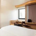 Otel Ibis Paris 3*