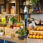 Hotel Ibis Paris 3*