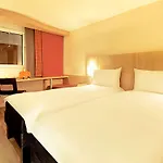 Ibis Paris Hotel