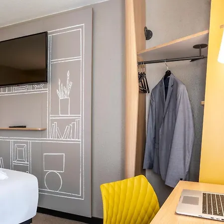 Ibis Paris 호텔