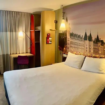 Ibis Paris 호텔