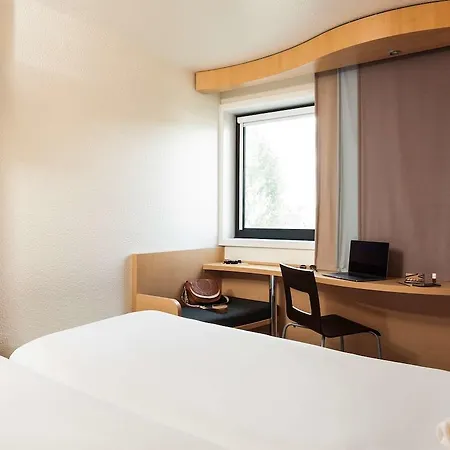 호텔 Ibis Paris 3*