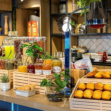 Hotel Ibis Paris 3*