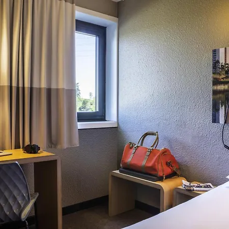 Ibis Paris 3* 크레테일