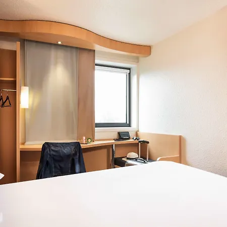 Ibis Paris ホテル