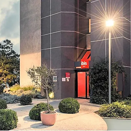 Ibis Paris Szálloda 3*
