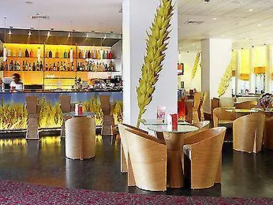 Ibis Paris 호텔
