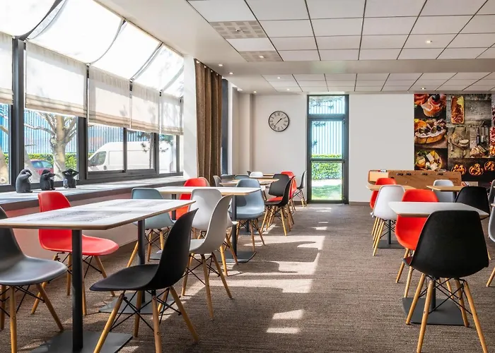 Ibis Paris Hotel 3*