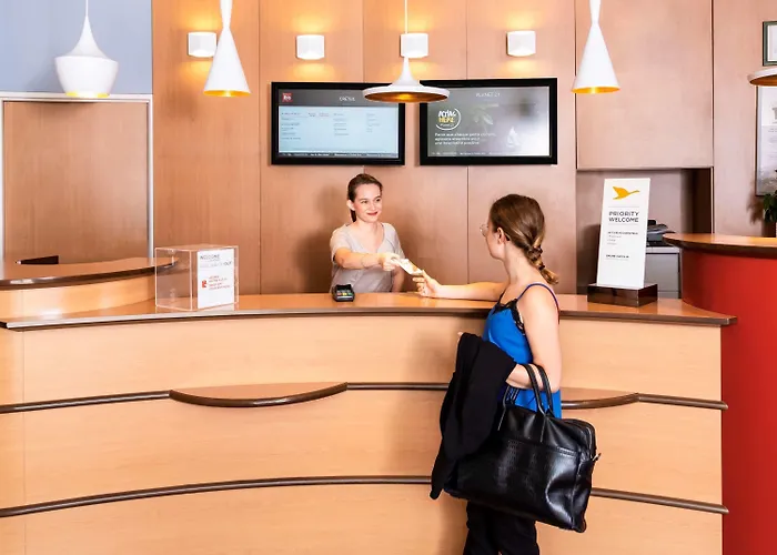 Hotel Ibis Paris 3*