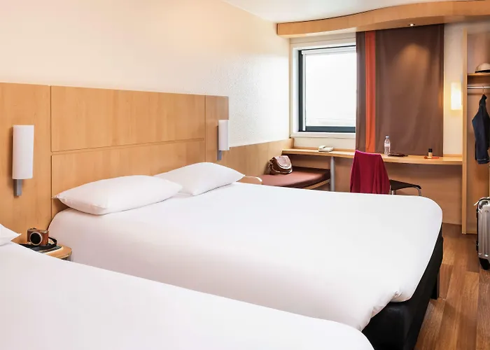 Hotel Ibis Paris 3*